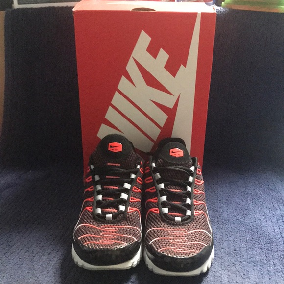 Nike Air Max Plus Men’s 9.5 (852630-034) Preowned - Picture 3 of 8